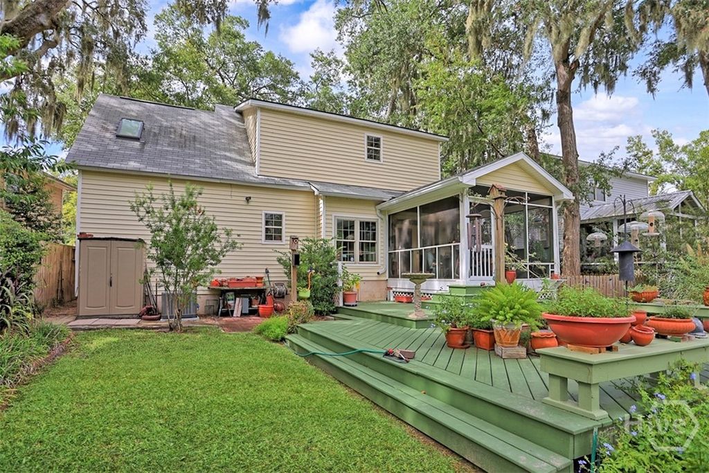 Image 9 of property listing at 511 Pointe South Drive, Savannah, GA 31410