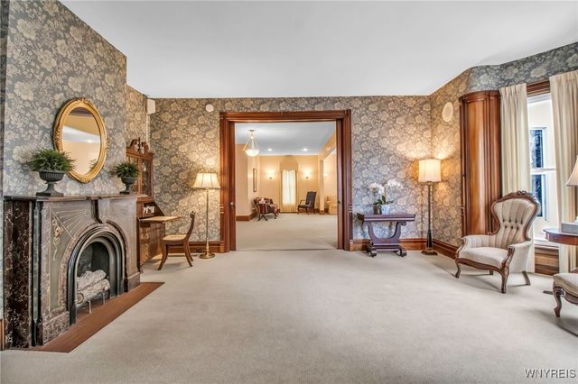 186 East Avenue, Lockport City, NY 14094