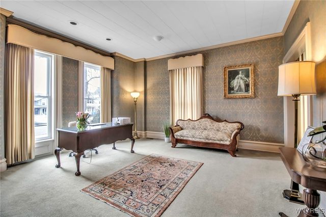 186 East Avenue, Lockport City, NY 14094