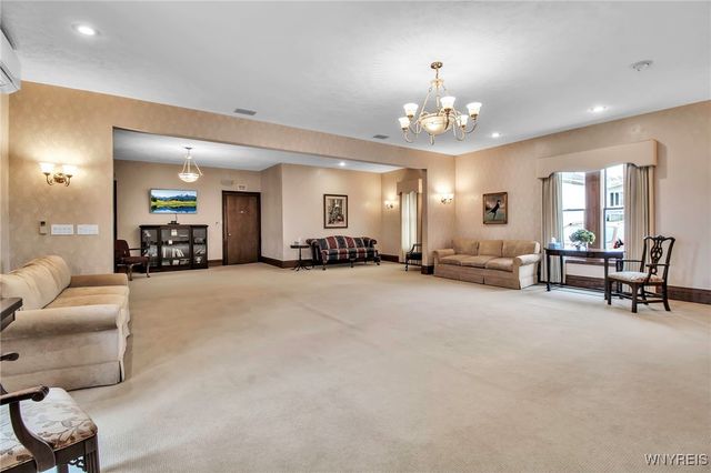 186 East Avenue, Lockport City, NY 14094