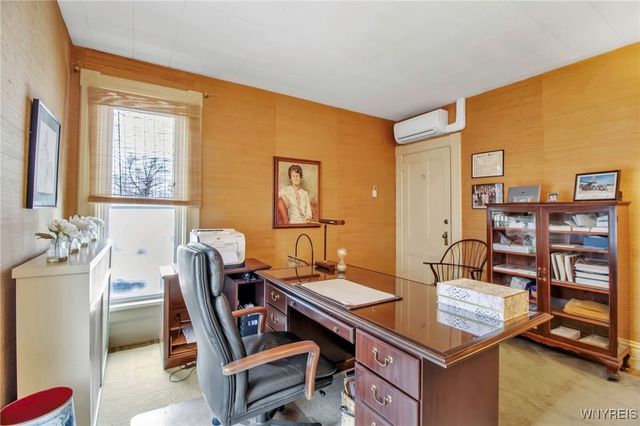 186 East Avenue, Lockport City, NY 14094