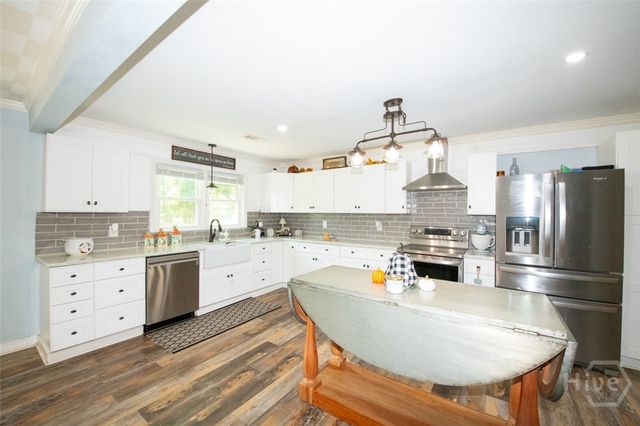 218 Turpentine Drive, Portal, GA 30450