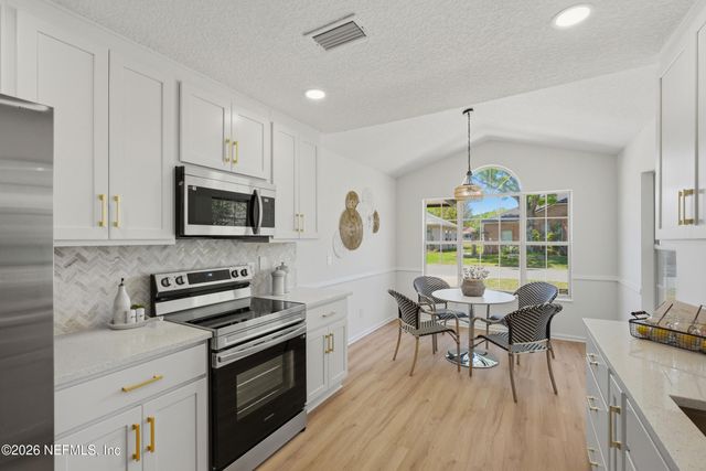 2123 BIRCH BARK Court E, Jacksonville, FL 32246