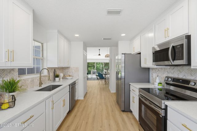 2123 BIRCH BARK Court E, Jacksonville, FL 32246