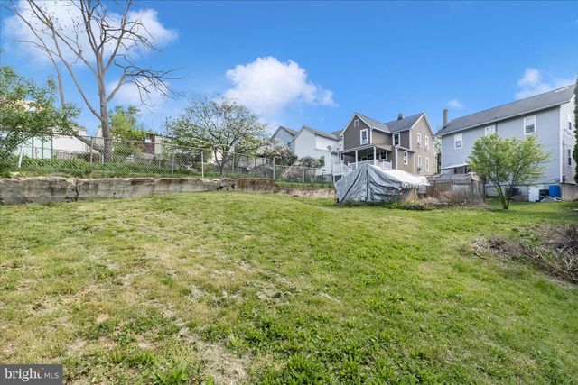 201 N MAPLE AVE, Brunswick, MD 21716