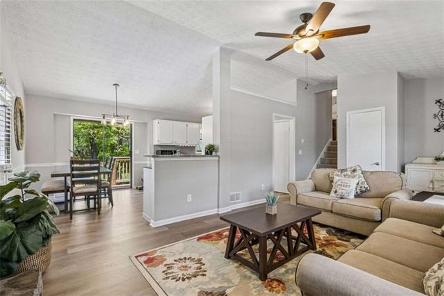 1492 Sir Knights Way, Lawrenceville, GA 30045