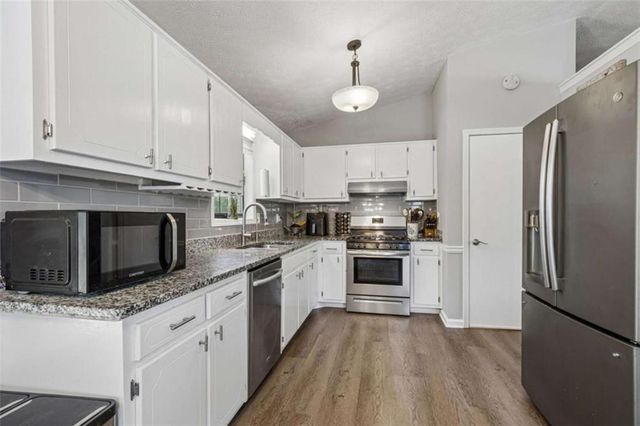 1492 Sir Knights Way, Lawrenceville, GA 30045