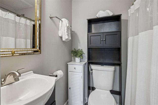 1492 Sir Knights Way, Lawrenceville, GA 30045