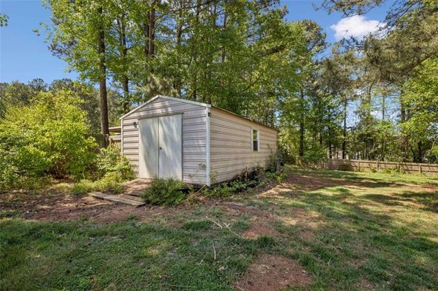 1492 Sir Knights Way, Lawrenceville, GA 30045