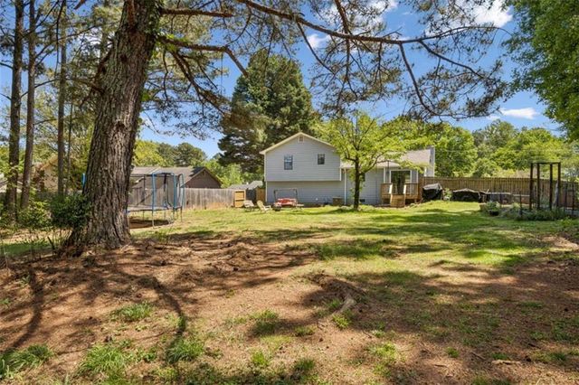 1492 Sir Knights Way, Lawrenceville, GA 30045