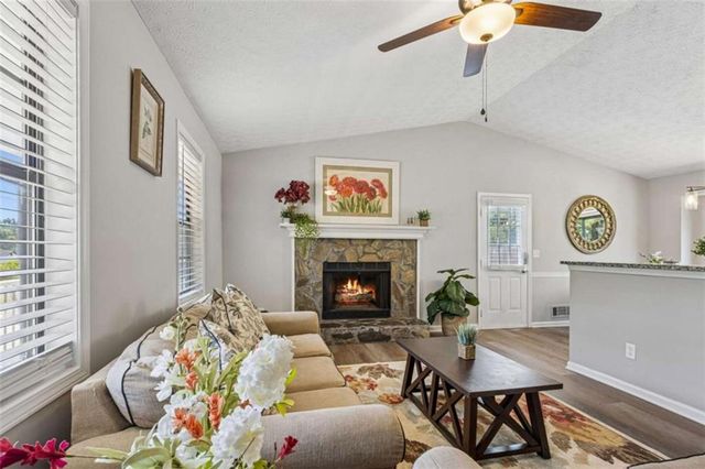 1492 Sir Knights Way, Lawrenceville, GA 30045