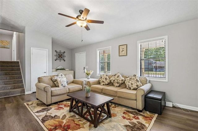 1492 Sir Knights Way, Lawrenceville, GA 30045