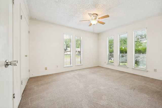 3544 Esplendor Avenue, Irving, TX 75062