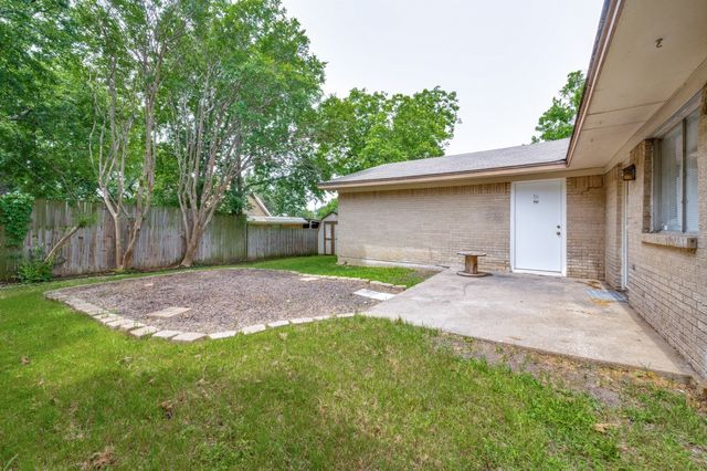 3544 Esplendor Avenue, Irving, TX 75062