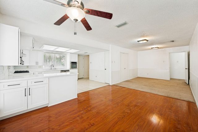3544 Esplendor Avenue, Irving, TX 75062