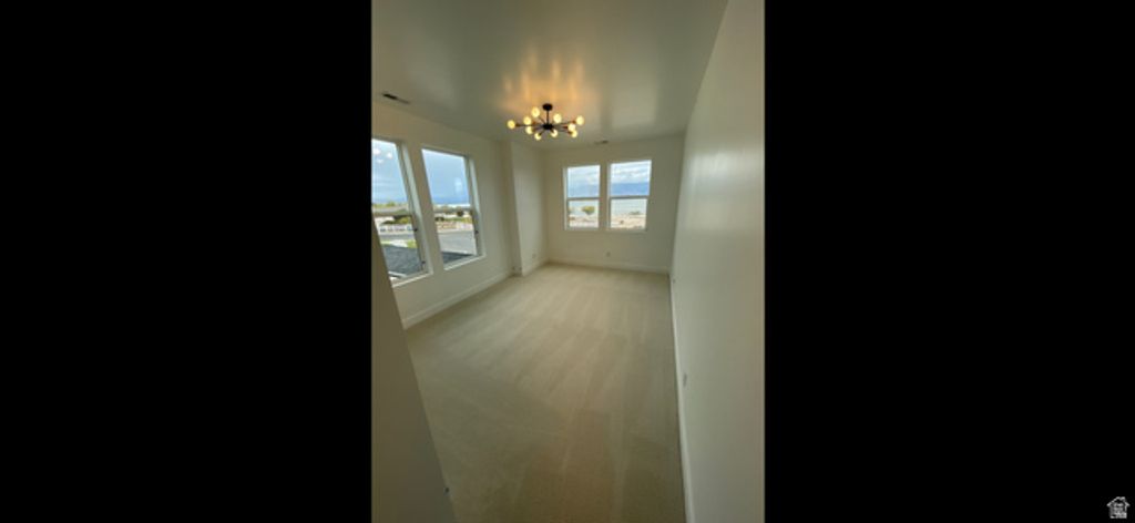 Image 15 of property listing at 6648 N UNITY WAY #306, Eagle Mountain, UT 84005
