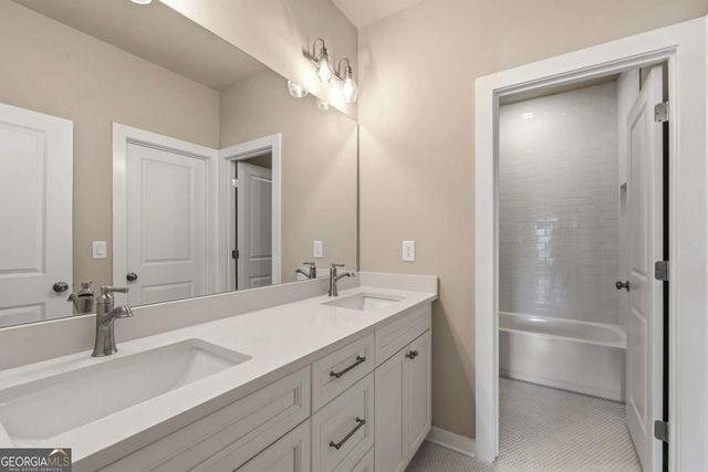 1033 Crossroad Trail, Milton, GA 30004