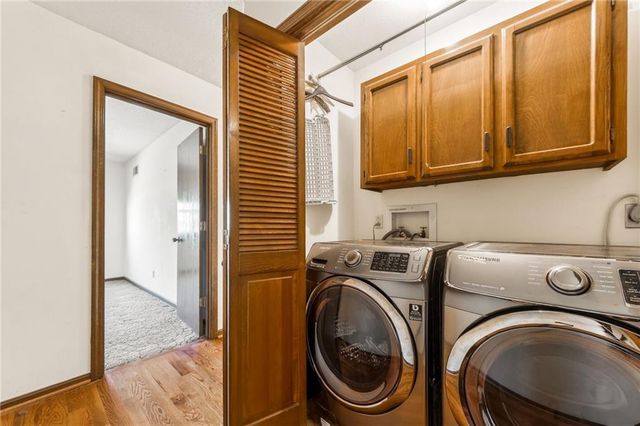 904 Blueberry Lane, Liberty, MO 64068