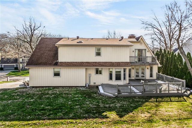 904 Blueberry Lane, Liberty, MO 64068