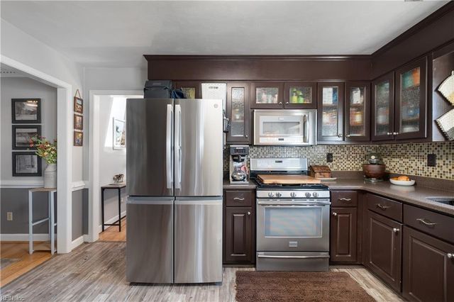 905 Thistle CT, Chesapeake, VA 23322