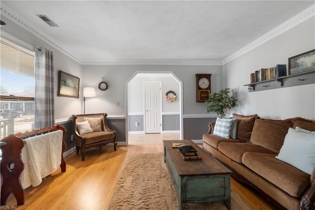 905 Thistle CT, Chesapeake, VA 23322