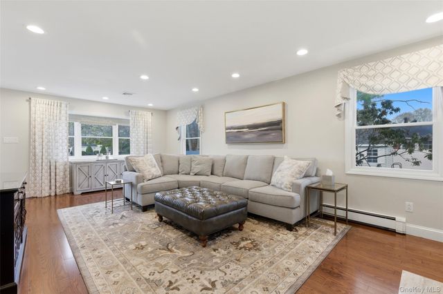 33 Tulip Hill Lane, South Setauket, NY 11720