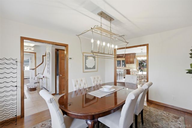 33 Tulip Hill Lane, South Setauket, NY 11720