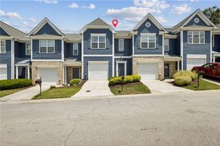 6608 Splashwater Drive, Flowery Branch, GA 30542