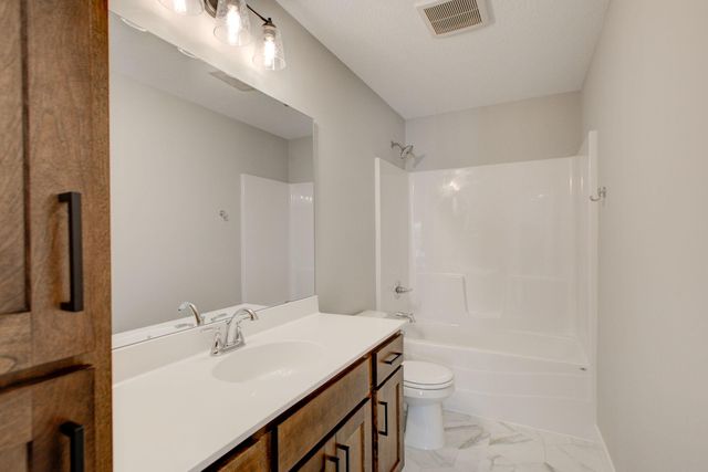 22508 Thrush Street, Oak Grove, MN 55005