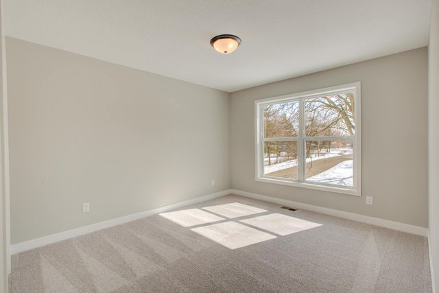 22508 Thrush Street, Oak Grove, MN 55005