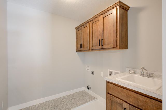 22508 Thrush Street, Oak Grove, MN 55005