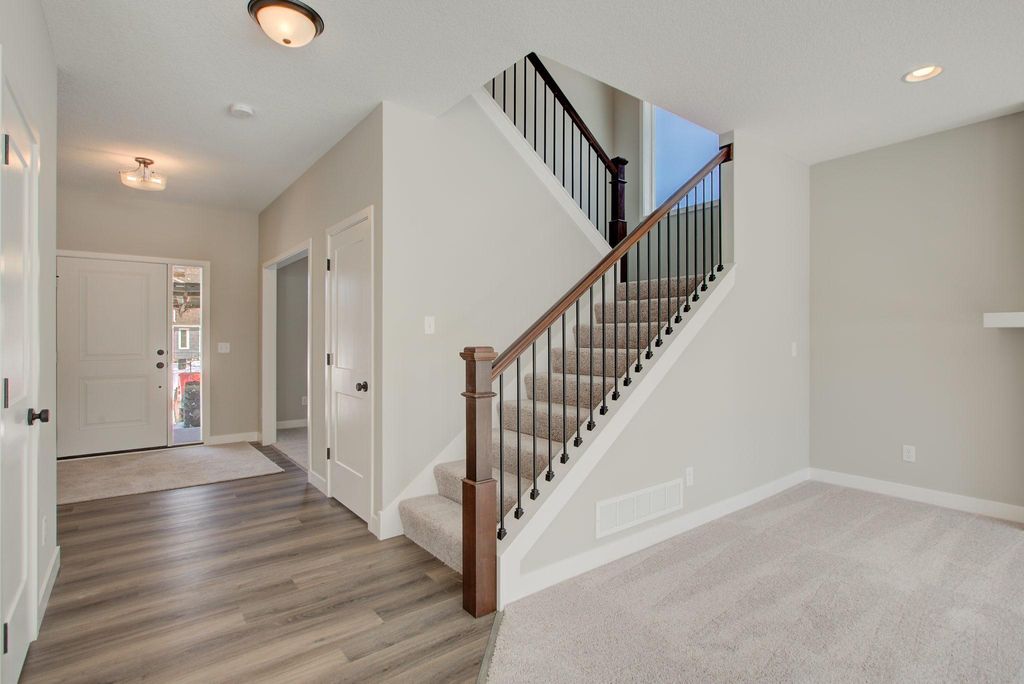 22508 Thrush Street, Oak Grove, MN 55005 — photo 4