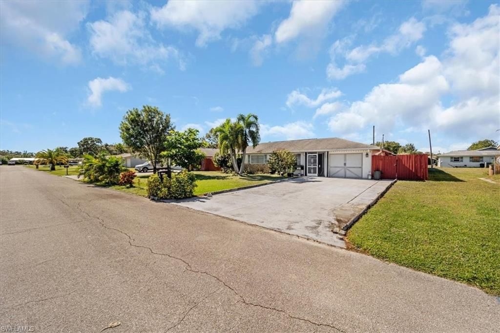 2960 Renee CT, FORT MYERS, FL 33905 — photo 4