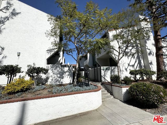 4924 Mcconnell Avenue, Los Angeles, CA 90066