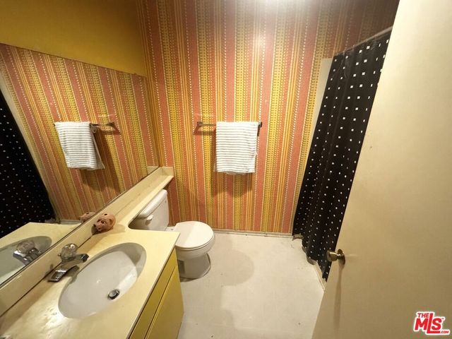 4924 Mcconnell Avenue, Los Angeles, CA 90066