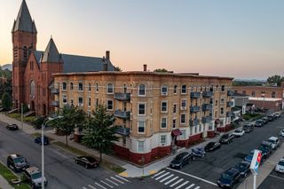 173 Elm Street 1LC, Holyoke, MA 01040