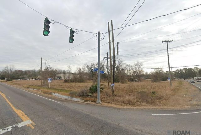 10554 Hooper Rd, Central, LA 70818