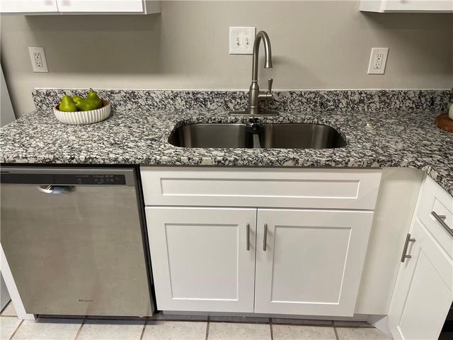 1068 Travelers Trail NW, Kennesaw, GA 30144