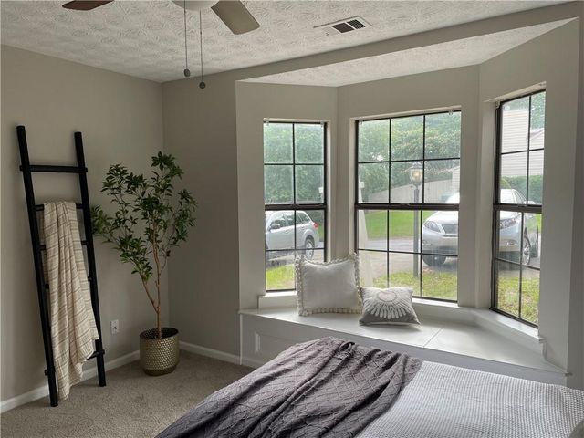1068 Travelers Trail NW, Kennesaw, GA 30144