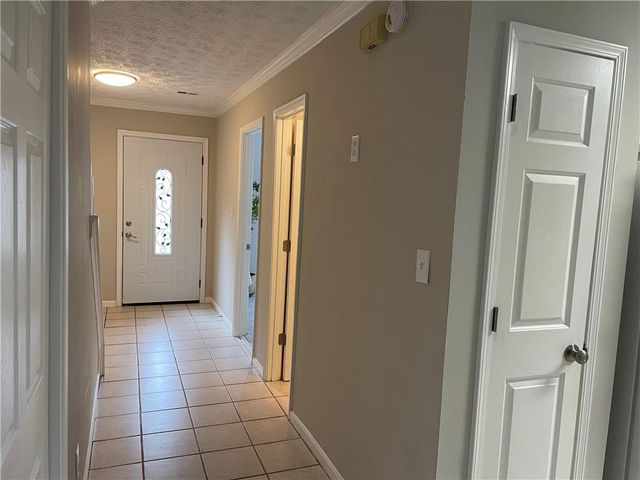 1068 Travelers Trail NW, Kennesaw, GA 30144