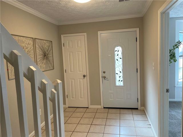1068 Travelers Trail NW, Kennesaw, GA 30144