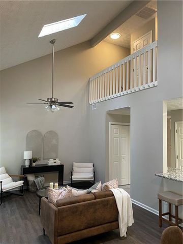 1068 Travelers Trail NW, Kennesaw, GA 30144