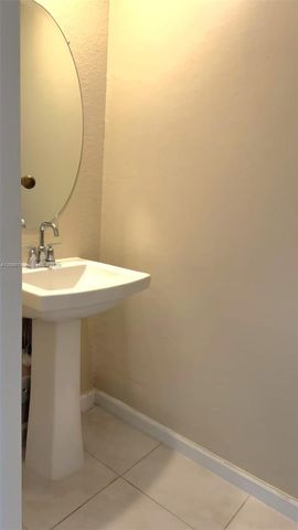 2800 NW 180th Street 2800, Miami Gardens, FL 33056