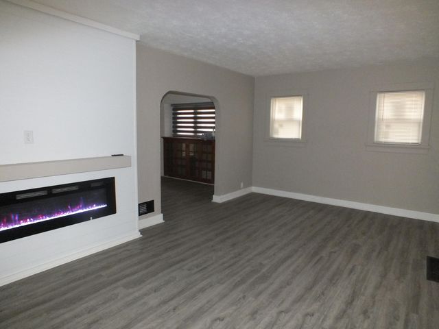 112 Fer Don Road 112 Fer Don Road, Dayton, OH 45405