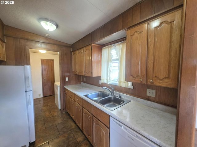 15411 Se MILL PLAIN Blvd C7, Vancouver, WA 98684