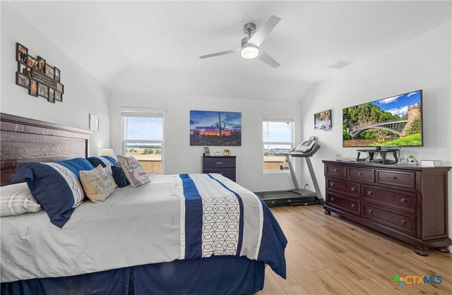 108 The Ugly Way, Jarrell, TX 76537