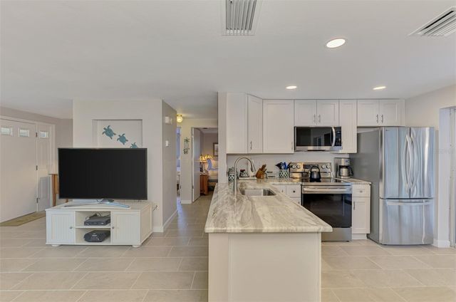 201 LYONS BAY ROAD, Nokomis, FL 34275