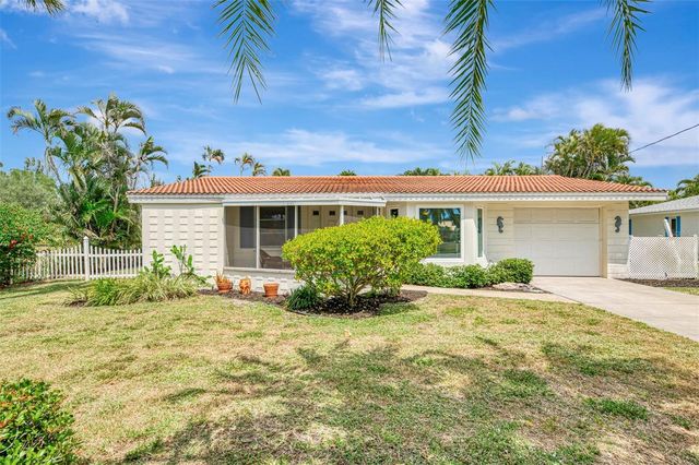 201 LYONS BAY ROAD, Nokomis, FL 34275