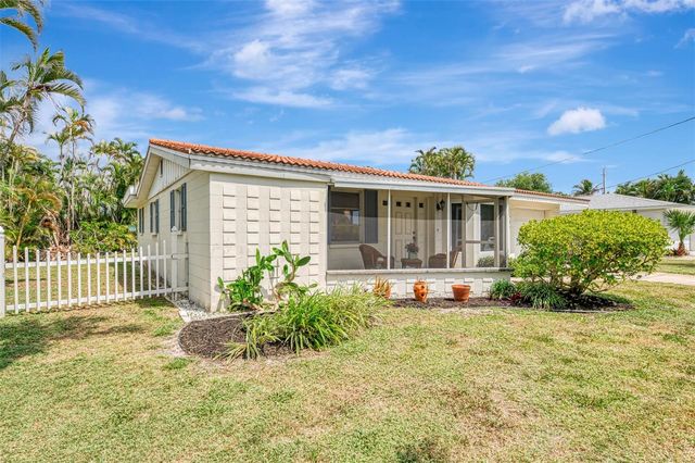 201 LYONS BAY ROAD, Nokomis, FL 34275