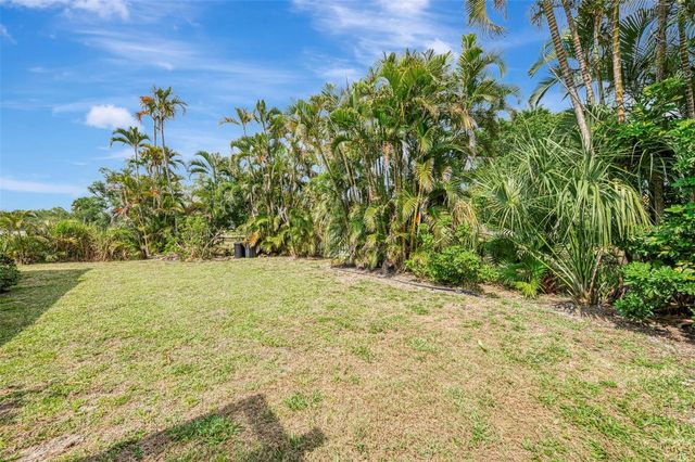 201 LYONS BAY ROAD, Nokomis, FL 34275